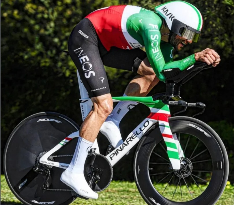 girodociclismo.com.br juan ayuso analisa o contrarrelogio da volta ao algarve se tiver que ser derrotado que seja por filippo ganna assista o video image 2