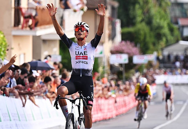girodociclismo.com.br lutei para conseguir isaac del toro mas a uae ofereceu o dobro diretor do worldtour revela disputa pelo prodigio da uae emirates image 1