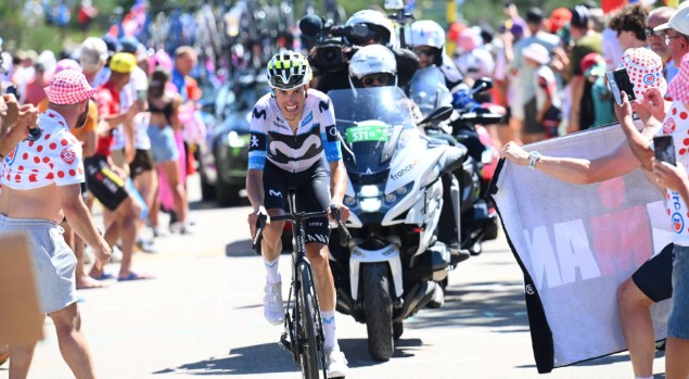 girodociclismo.com.br movistar sofre novo reves capitao da equipe sofre queda e levado ao hospital e esta fora do uae tour image 3