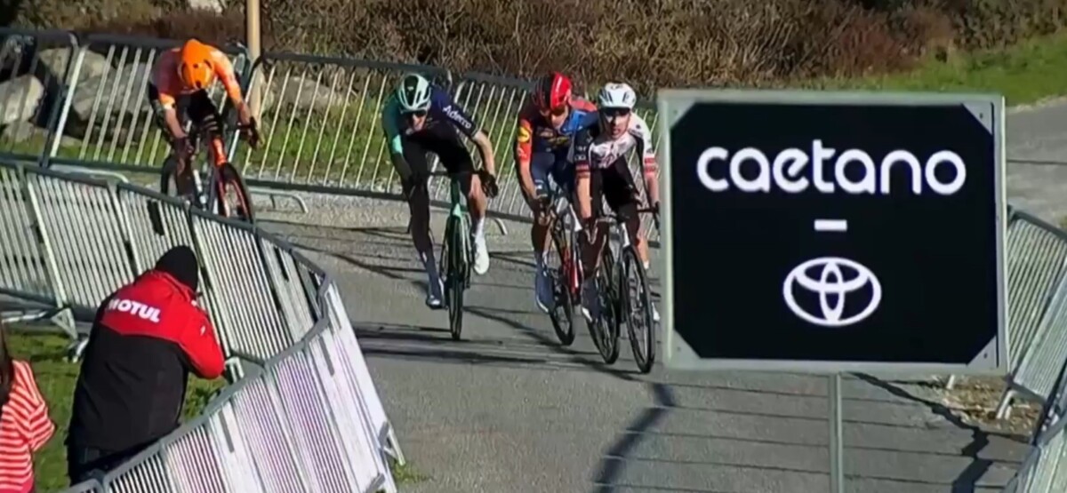 girodociclismo.com.br o paul seixas foi mais inteligente do que eu juan ayuso admite erro na chegada da 2a etapa da volta ao algarve image 2