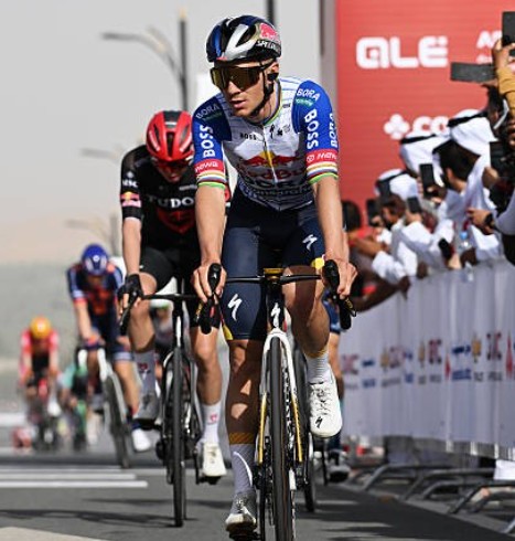 girodociclismo.com.br remco evenepoel segue confiante apos vitoria de isaac del toro no uae tour nao muda a tatica e a mentalidade para amanha image 2