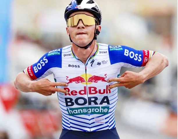 girodociclismo.com.br remco evenepoel vence a etapa rainha da volta a valencia e assume a lideranca joao almeida 2o colocado confira os resultados e a chegada image