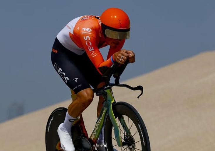 girodociclismo.com.br remco evenepoel vence contrarrelogio e assume lideranca do uae tour confira os resultados e a chegada image 14