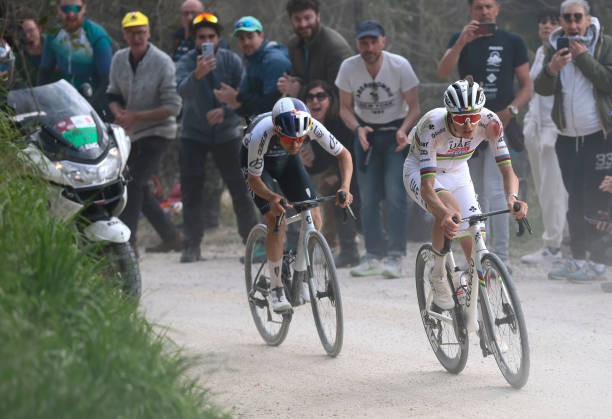 girodociclismo.com.br tadej pogacar sera nome de iconico setor da strade bianche local de ataque historico tera nova nomeacao assista o video image 1