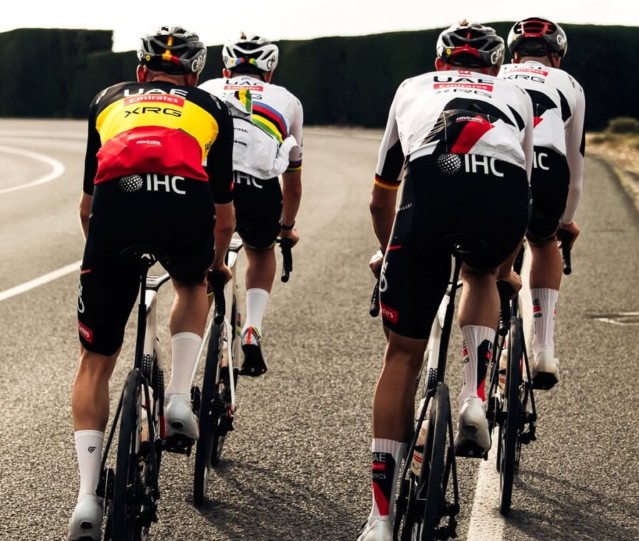 girodociclismo.com.br tensao crescente entre ciclistas profissionais e fas reacende debate sobre seguranca nos treinos image 5