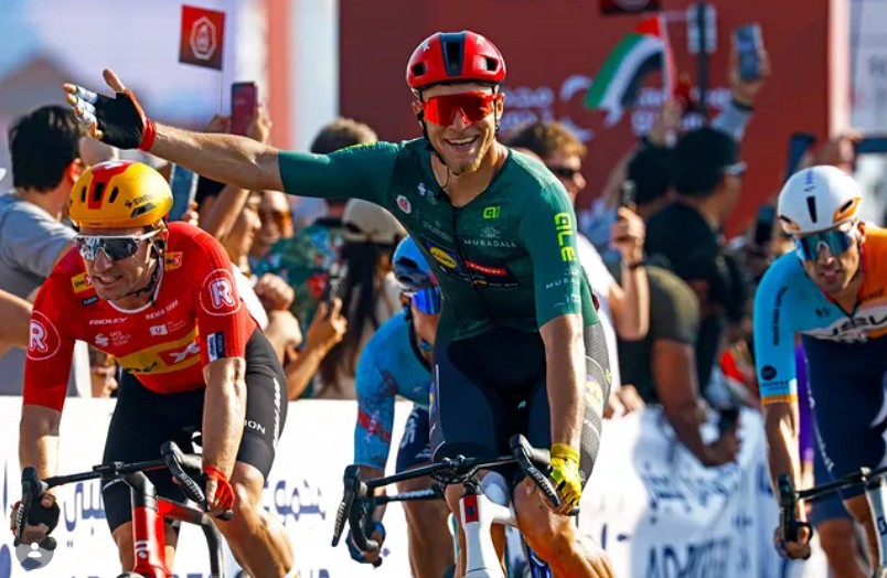 girodociclismo.com.br uae tour 2026 isaac del toro e campeao jonathan milan vence a 7a etapa no sprint confira os resultados e a chegada image 3