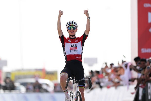 girodociclismo.com.br uae tour 2026 onde assistir isaac del toro e remco evenepoel no angliru do deserto confira as etapas e o start list provisorio image 4