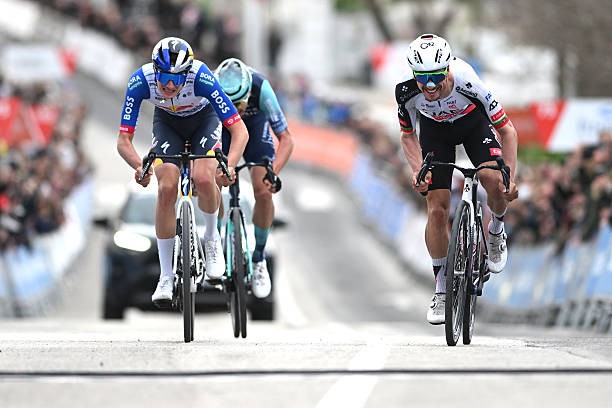 girodociclismo.com.br volta a valencia previa da etapa final joao almeida e remco evenepoel enfrentam montanha de 1a categoria com 13 max image 3