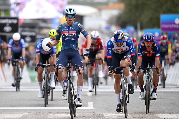 girodociclismo.com.br volta ao algarve 2026 classificacao geral apos a 1a etapa com paul magnier na lideranca confira as classificacoes completas image 12