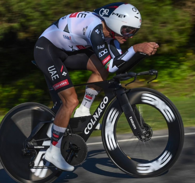 girodociclismo.com.br volta ao algarve filippo ganna vence contrarrelogio juan ayuso impressiona e amplia lideranca confira os resultados e a chegada image