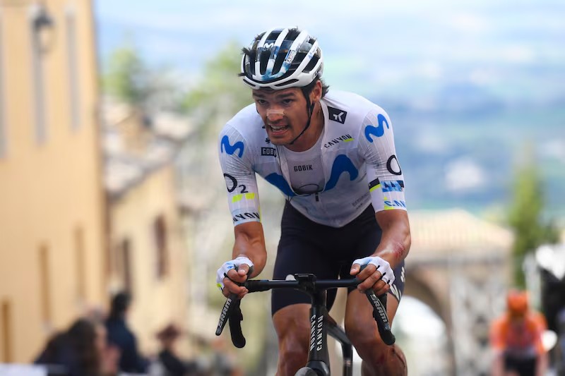 girodociclismo.com.br forte discussao com matteo jorgenson marca final da etapa rainha do tirreno adriatico ciclistas precisaram ser separados para evitar briga image 2