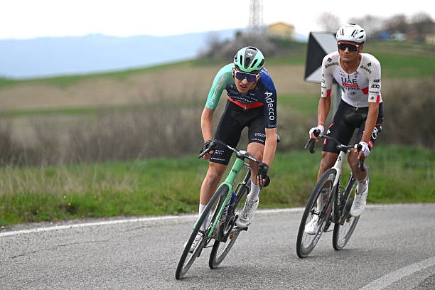 girodociclismo.com.br isaac del toro me bloqueou ele me freava na frente paul seixas fala sobre brilha na strade bianche e analisa duelo com pogacar image