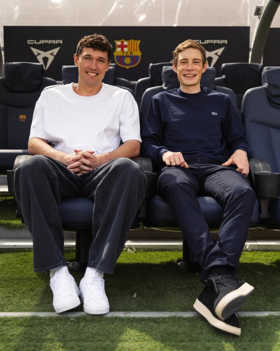girodociclismo.com.br jonas vingegaard visita estadio do barcelona jonas no barcelona nao estava nos nossos planos brinca a visma image