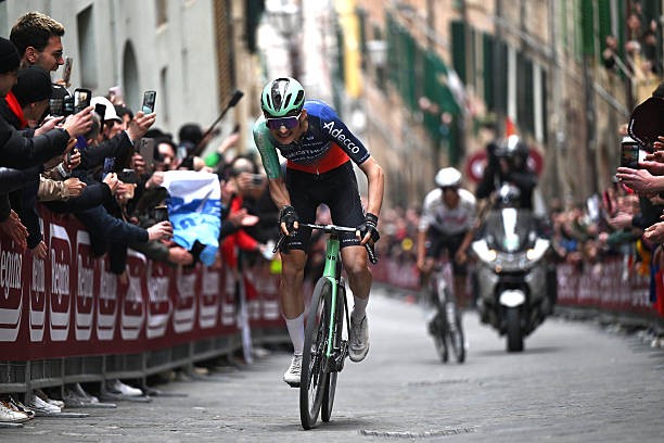 girodociclismo.com.br jovem prodigio paul seixas quase assinou com a soudal quick step ele e a mae estiveram comigo revela historico ex diretor image 2