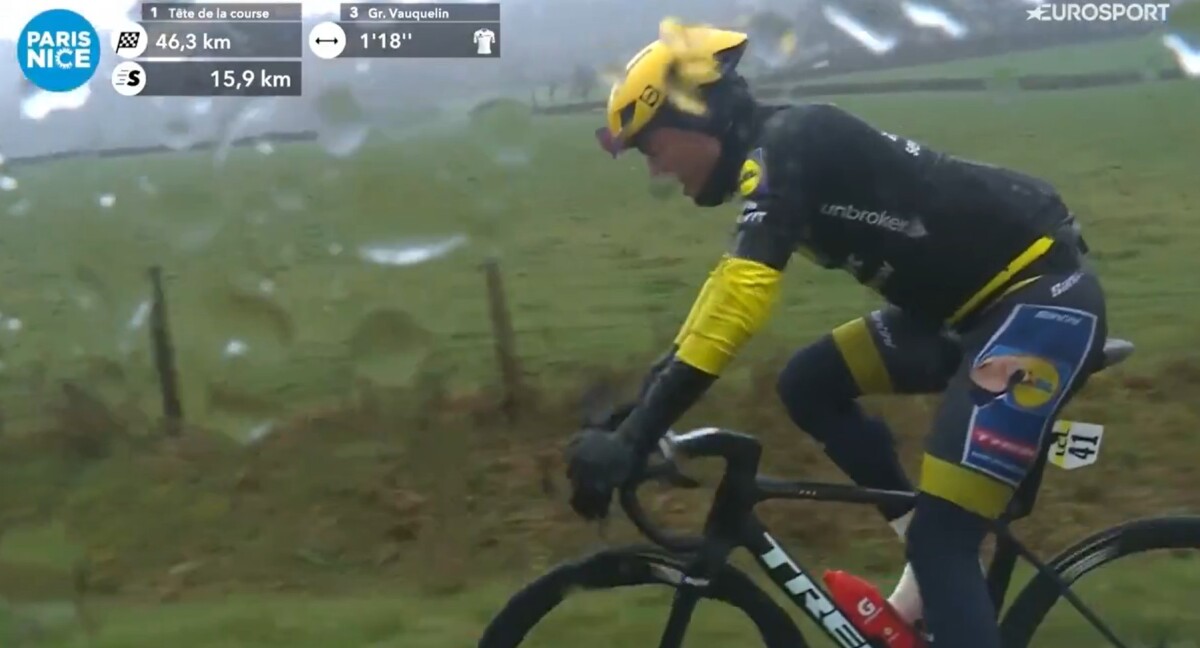girodociclismo.com.br juan ayuso sofre grave queda e abandona a paris nice abando image 2
