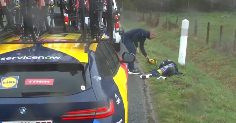 girodociclismo.com.br juan ayuso sofre grave queda e abandona a paris nice abando image