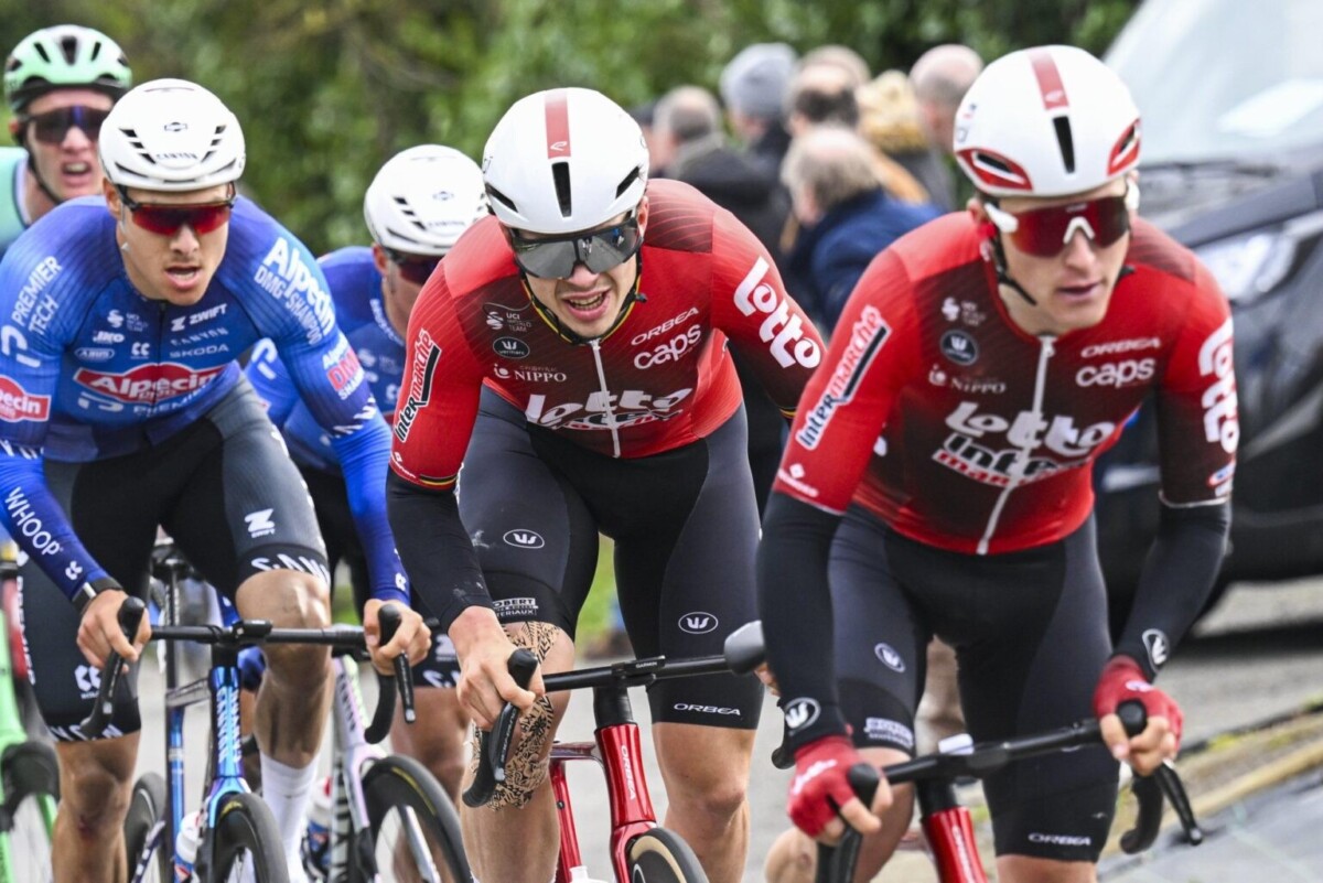 girodociclismo.com.br kuurne bruxelas kuurne matthew brennan domina sprint e vence prova confira os resultados e a chegada image 2