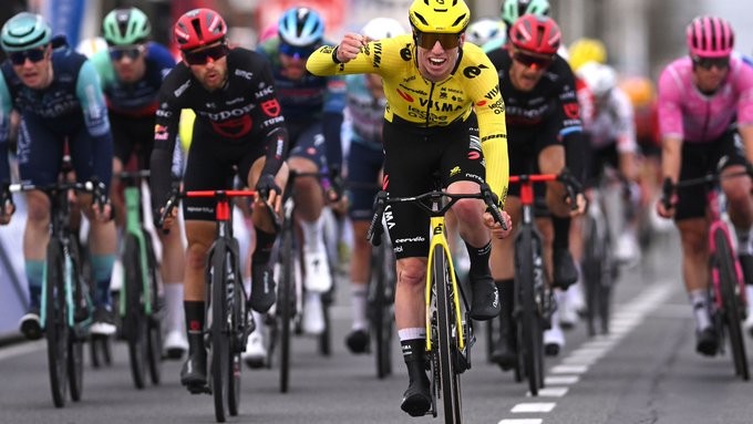 girodociclismo.com.br kuurne bruxelas kuurne matthew brennan domina sprint e vence prova confira os resultados e a chegada image