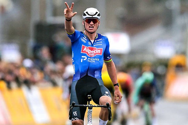 girodociclismo.com.br mathieu van der poel revela dado de potencia e ciclistas reagem insano nunca vou conseguir mvdp e3 saxo 2026