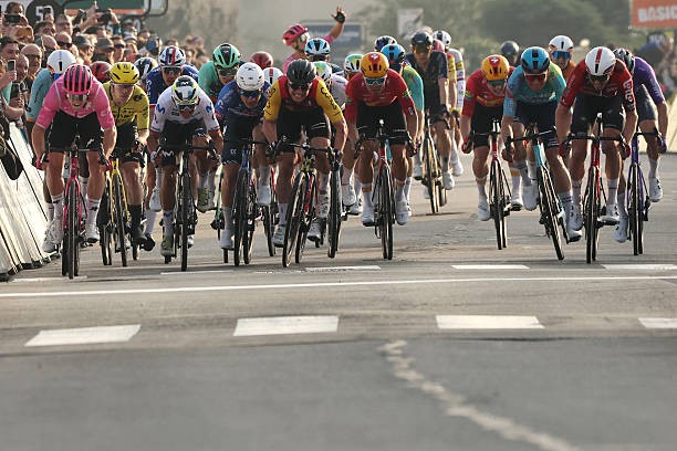girodociclismo.com.br paris nice luke lamperti bate sprint e vence a 1a etapa confira os resultados e a chegada image 5