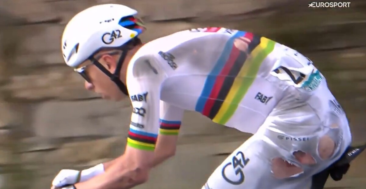 girodociclismo.com.br quando cai pensei que tudo tinha acabado tadej pogacar da detalhes da vitoria historica na milan sanremo assista o video image 5