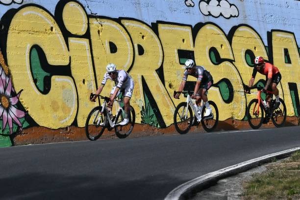 girodociclismo.com.br sabemos como tadej pogacar e forte nos resta tentar segui lo mathieu van der poel analisa a milan sanremo image 10