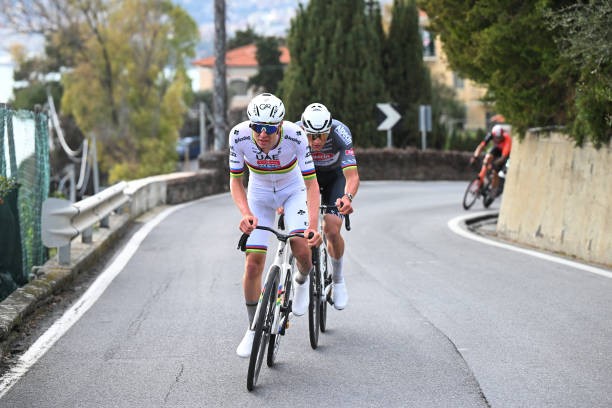 girodociclismo.com.br tadej pogacar precisa atacar na hora certa eddy merckx da dica para pogacar bater mathieu van der poel na milan sanremo image 3