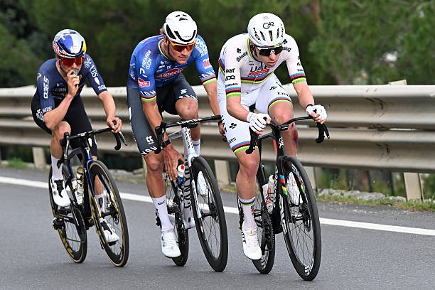 girodociclismo.com.br tadej pogacar quebra recordes em iconicas montanhas da milan san remo confira os numeros impressionantes image 1