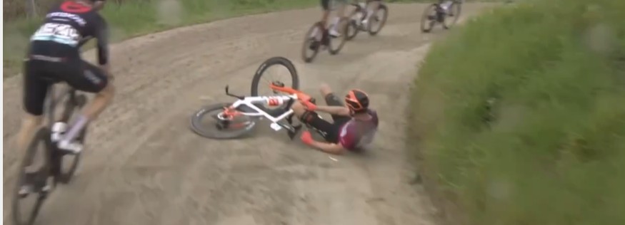 girodociclismo.com.br tirreno adriatico 2026 mathieu van der poel vence a 2a etapa isaac del toro assume a lideranca confira os resultados e a chegada image 4