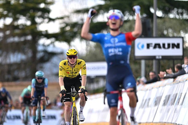 girodociclismo.com.br visma lease a bike revela equipe para a strade bianche com mudancas wout van aert retorna e lidera time confira o anuncio oficial image 2