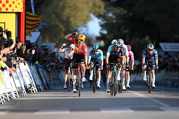 girodociclismo.com.br volta a catalunya 2026 vence a 2a etapa confira os resultados e a chegada image 29