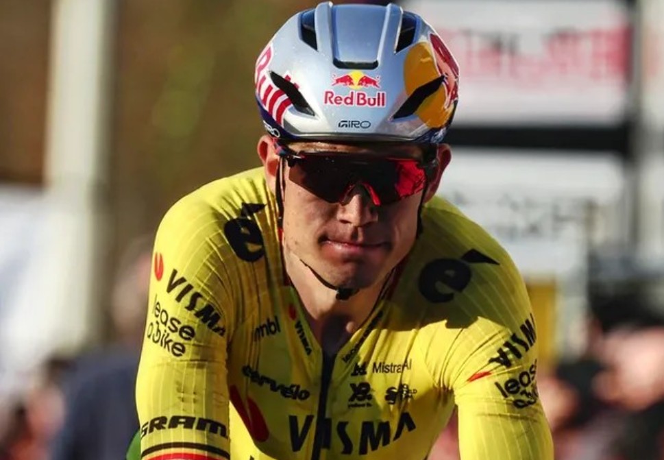 girodociclismo.com.br wout van aert retorna as estradas em 2026 mas furo compromete final em le samyn image 2