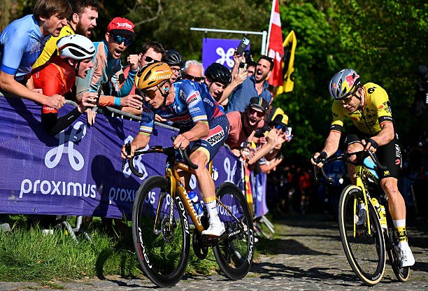 girodociclismo.com.br alberto contador analisa a surpreendente estreia de evenepoel no tour de flandres ele nunca podera ser descartado image 2
