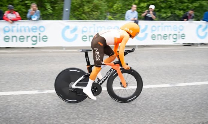 Capitão da INEOS admite frustração após abandono no Tour de Romandie "sinto que desapontei muitas pessoas", confira a nota do ciclista 1 girodociclismo.com.br capitao da ineos admite frustracao apos abandono no tour de romandie image