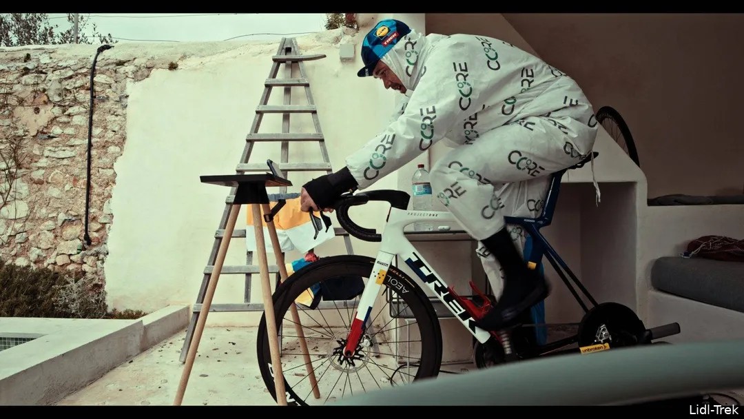 "Não tente isso em casa", treinador revela rotina insana de recuperação de capitão da Lidl-Trek 2 girodociclismo.com.br ciclista primavera turbulenta mas resiliente para mads pedersen image