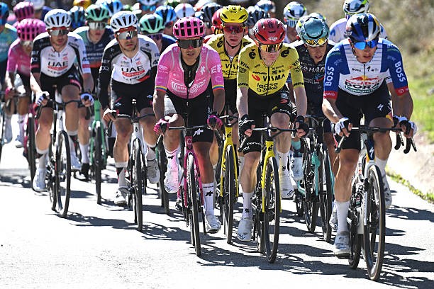girodociclismo.com.br cirurgia inesperada de richard carapaz nao compromete plano para o giro ditalia 2026 image 2