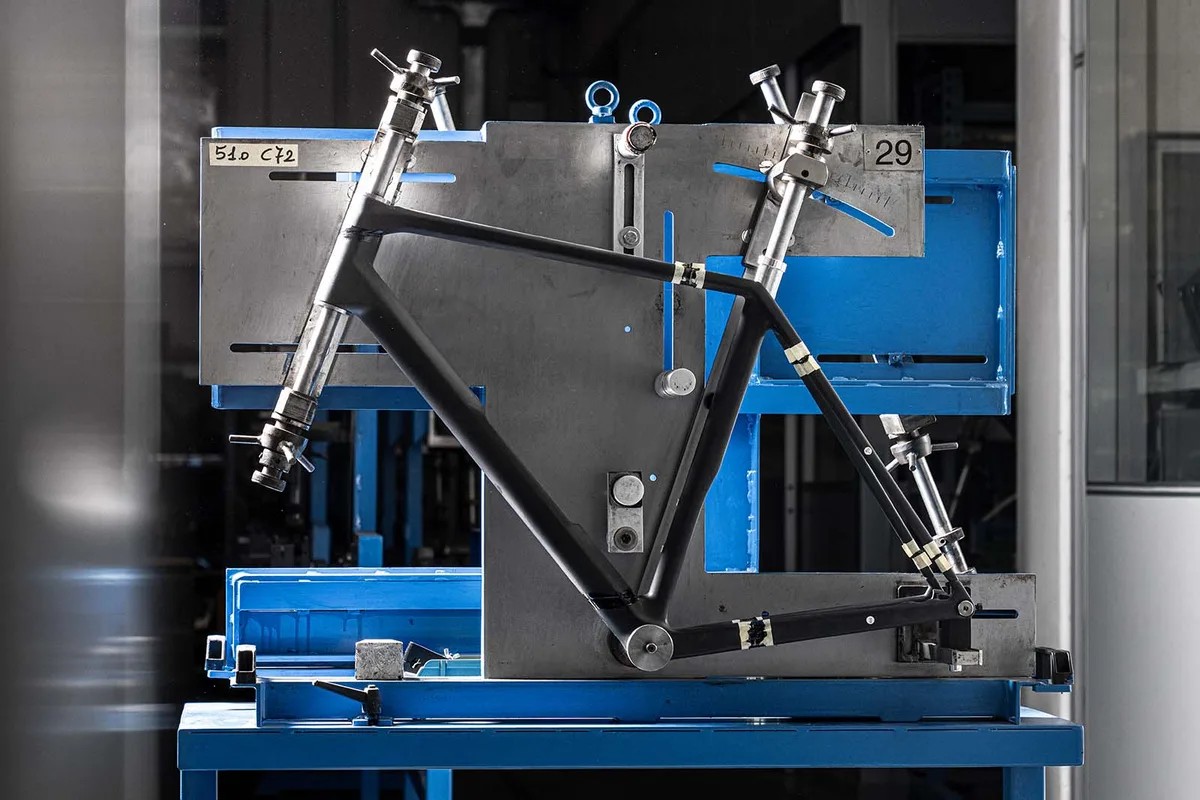 girodociclismo.com.br colnago apresenta a nova c72 e reforca tradicao da iconica serie c image 3