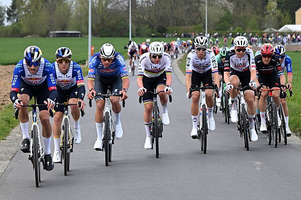 girodociclismo.com.br desafiar tadej pogacar e uma motivacao remco evenepoel relativiza rivalidade com tadej pogacar image 1