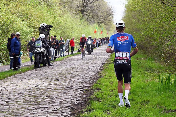 girodociclismo.com.br foi uma grande burrice da minha parte diretor da alpecin fala sobre fracasso de mathieu van der poel na paris roubaix image 2
