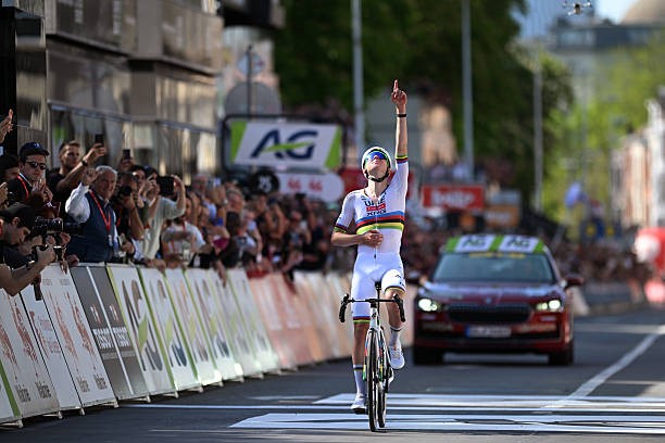 girodociclismo.com.br liege bastogne liege 2026 onde assistir o tadej pogacar paul seixas e forte start list confira a previa da competicao image 1