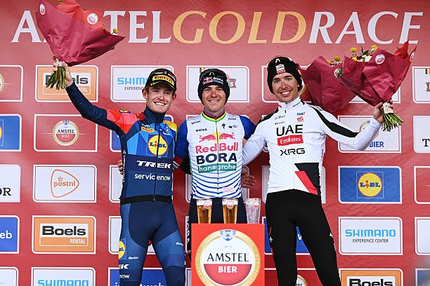 girodociclismo.com.br liege bastogne liege 2026 onde assistir tadej pogacar confira o start list final com a numeracao dos ciclistas e a previa da prova image 1