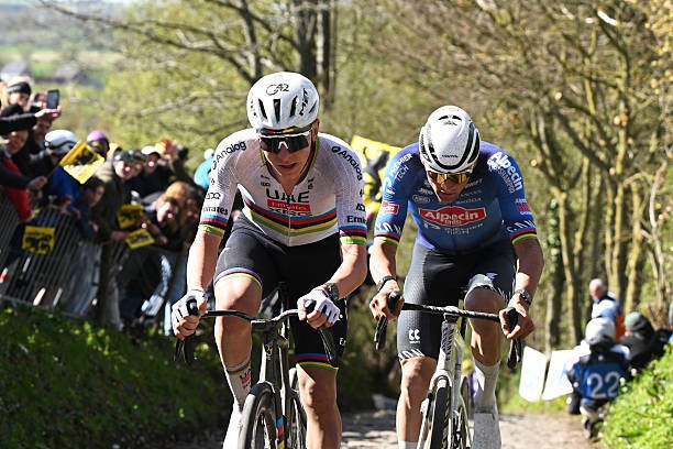 girodociclismo.com.br mathieu van der poel podia estar blefando tadej pogacar da detalhes do duelo final do tour de flandres image 7