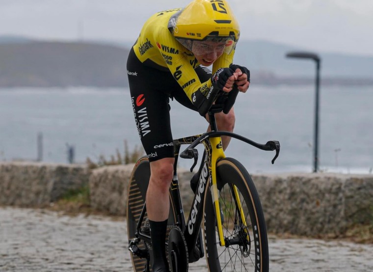 girodociclismo.com.br o gran camino 2026 classificacao geral apos a 1a etapa julius johansen e lider com portugueses em 2o e 3o lugares confira todas as classificacoes image