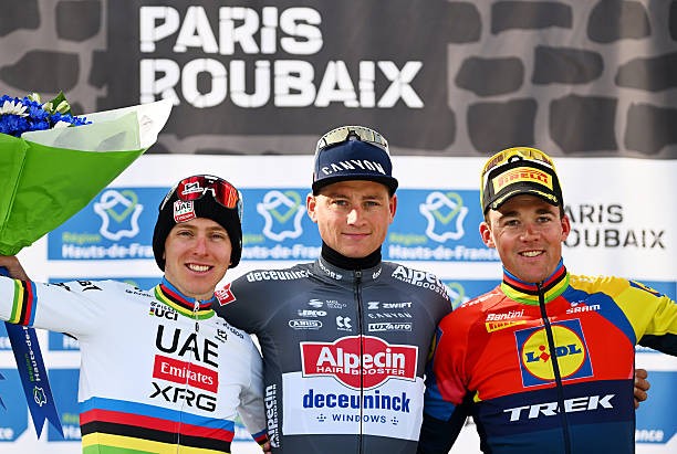 girodociclismo.com.br paris roubaix 2026 onde assistir ao vivo confira a lista de largada final com a numeracao dos ciclistas e a previa da prova image