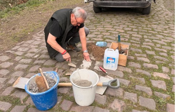 girodociclismo.com.br paris roubaix sofre roubo de paralelepipedos em iconicos setores pode ser fatal afirma diretor image