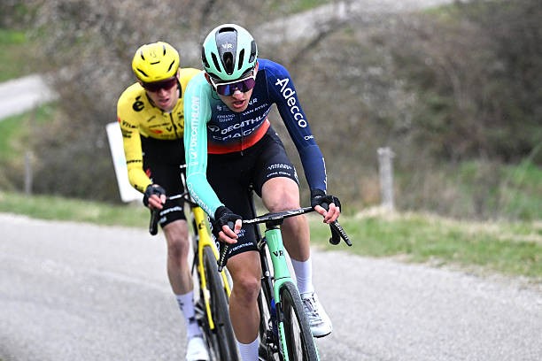 girodociclismo.com.br paul seixas esmagou os rivais e 90 a chance dele estar no tour de france diretor do tour analisa o jovem prodigio frances image