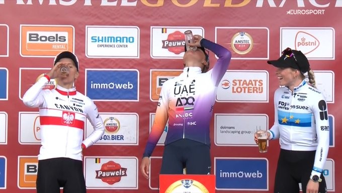 girodociclismo.com.br paula blasi surpreende favoritas e vence a amstel gold race feminina confira os resultados e a chegada image 8