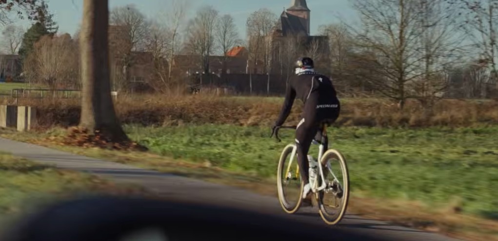 girodociclismo.com.br remco evenepoel realizou treinos secretos para o tour de flandres confira o video com detalhes do treinamento image 1
