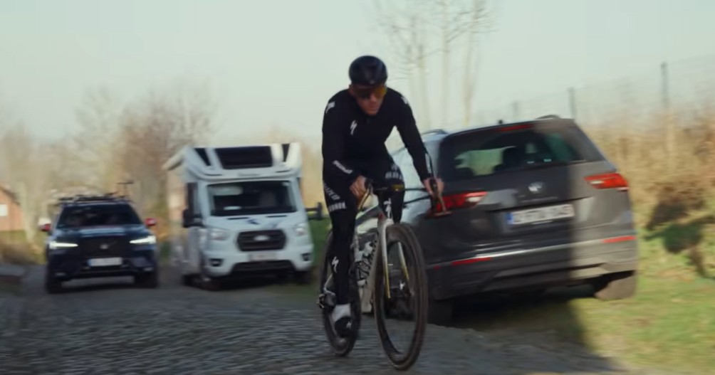 girodociclismo.com.br remco evenepoel realizou treinos secretos para o tour de flandres fiz um reconhecimento secreto assista o video image