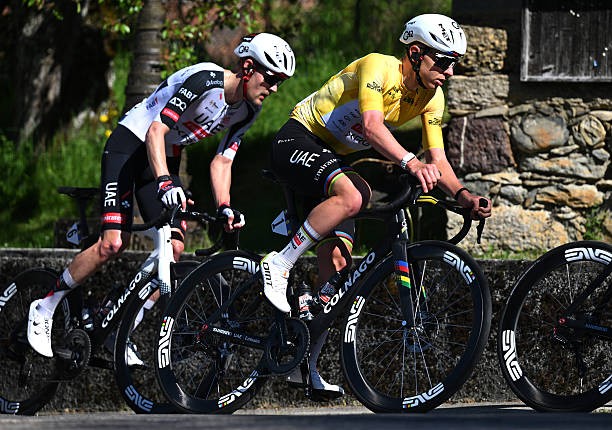 girodociclismo.com.br se eu disser que sera mais tranquilo todos vao na fuga tadej pogacar analisa vitoria e projeta etapa do tour da romandie image 2